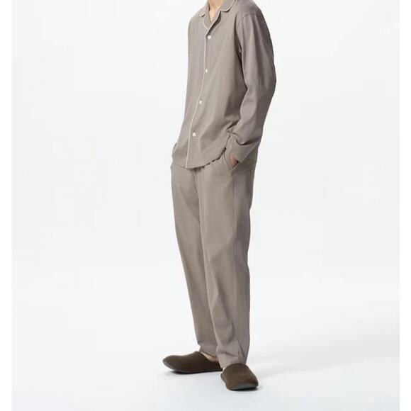 Uniqlo Pajama Set Mens XL AIRism Khaki Tan Sleep Shirt Pants Lounge COMFY NEW - Picture 2 of 13